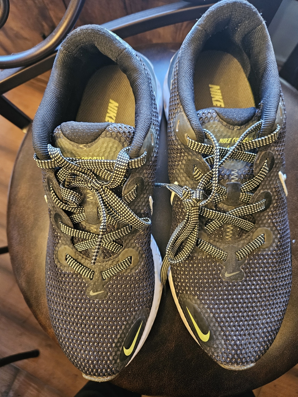 Nike Men’s Running Shoes in Dark Gray with Neon Yellow Accents